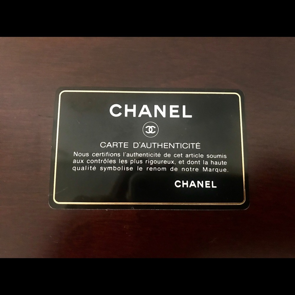 Authentic CHANEL Classic Wallet on Chain (WOC) - Picture 16 of 16